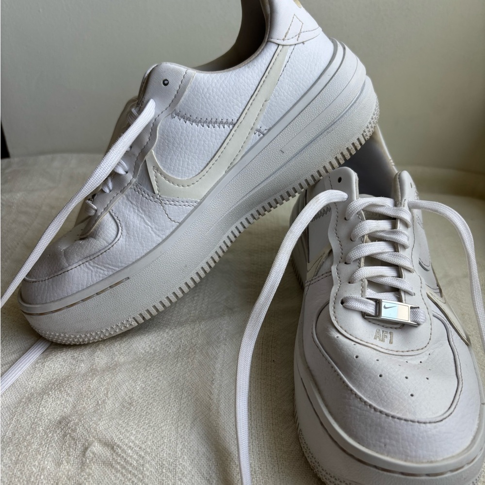 Nike Air Force 1 Low White Sneakers